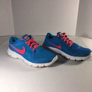 Nike Women’s Flex Experience RN 2 Blue and Pink
